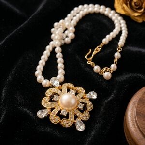 Vintage GoldTone Faux Pearl & Rhinestone Statement Necklace-Bridal/Old Hollywood